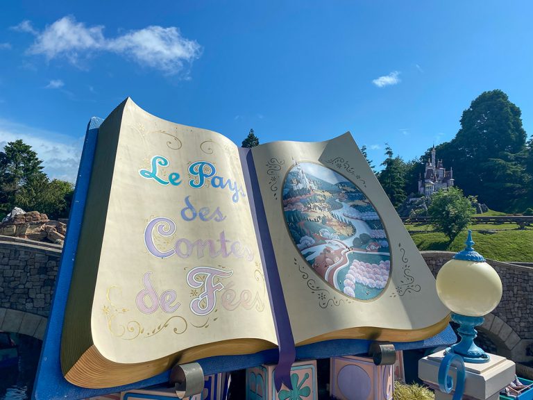 Le Pays des Contes de Fees