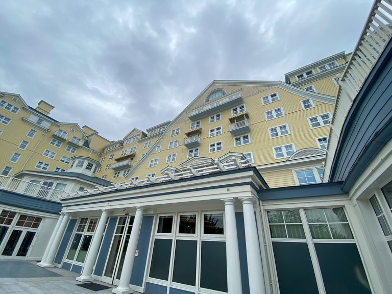 Hotel Newport Bay Club