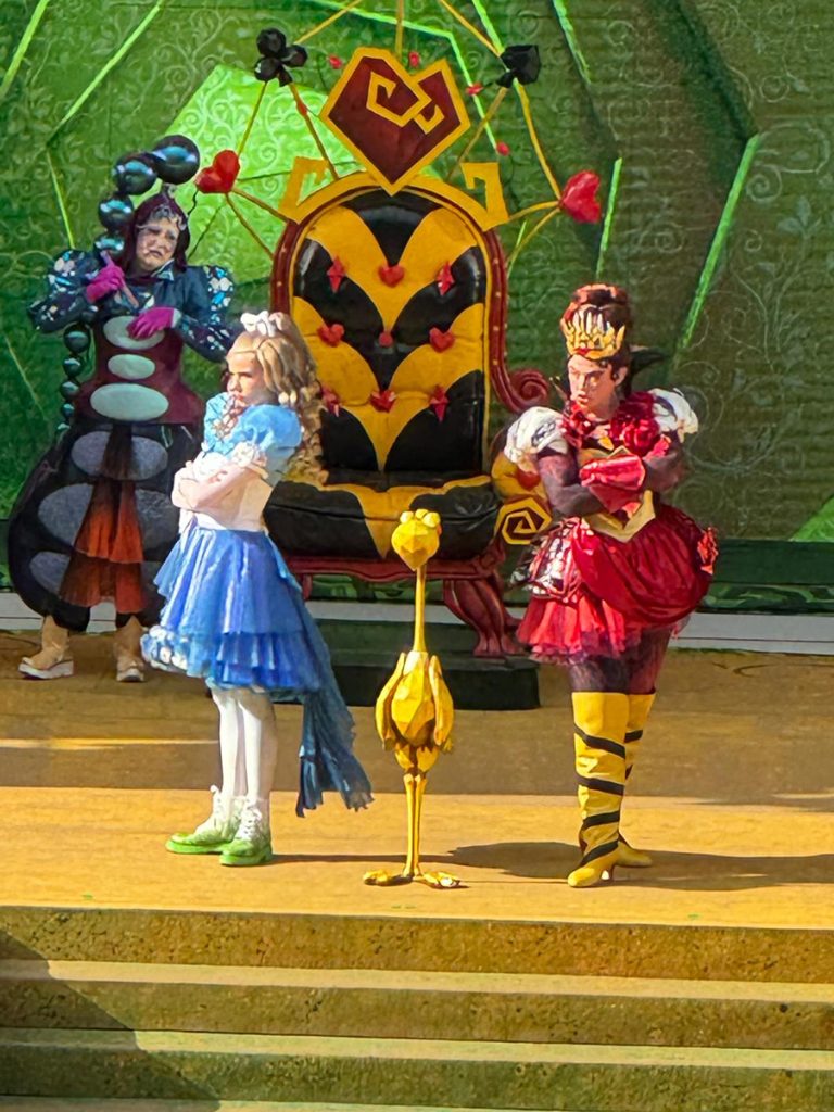 Alice & the Queen of Hearts